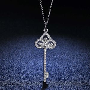 Designer 925 Silver Pendant 1 Claw Mosan Diamond Necklace Womens Fashion Tiffay and Co Key New Collebone