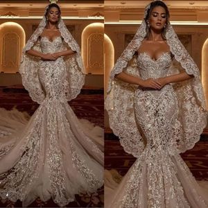 Luxury Lace Applique Mermaid Wedding Dresses Sweetheart Illusion Zipper Back Sweep Train Brud Dress Vestido de Noiva BC12571