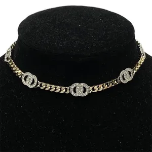 Squisita designer cokers collana a doppia lettera femmina catene collane vintage collana oro oro collana di lusso a sfera per uomo gioielli designer ZH175 E4