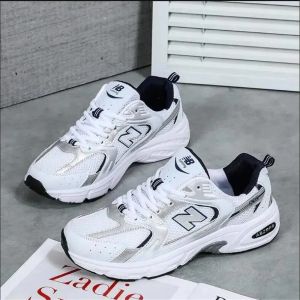 Sıradan Erkek Kadın Spor Ayakkabıları Nefes Alabilir 530 Ağ Düşük Kesik Dostum Boş Çinek Spor Ayakkabı Dış Mekan UNISEX ZAPATOS TRENİ BOYUTLAR 36-44 530-2