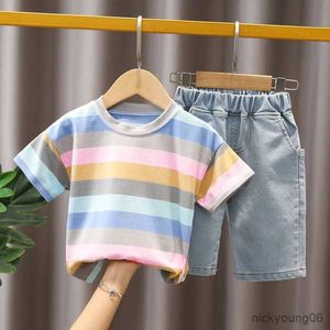 Set di abbigliamento Set di vestiti di qualità per bambini di tendenza estiva per bambini Pantaloncini di jeans per bambini + T-shirt in cotone bello Set da 2 pezzi
