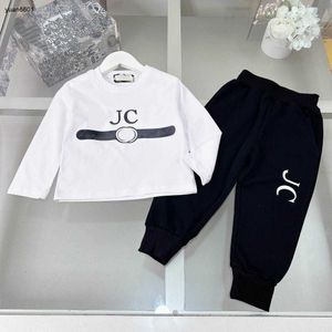 Popüler Bebek Trailsuits Sonbahar İki Parça Set Boyutu 90-150 Tasarımcı Kids Giysileri Logo Baskılı Külver ve Spor Pantolonları 24MAR