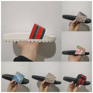 Sandálias de designer para homens mulheres plana couro borracha slides sliders moda luxo listrado engrenagem mules scuffs sapatos senhoras quarto casa verão chinelos ao ar livre