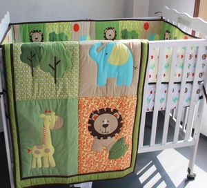 Haft 3D Lion Słoni jeleń drzewo Baby Boy Pedding Zestaw 6pcs Crib Pedding Zestaw Baby Quild Zderzak Zamontowany arkusz łóżeczka SET2922063