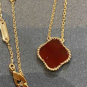 Colar de designer para mulher Jóias de designer Dupla face Pérola Esmeralda Shell Colar de alta qualidade 18K Colar de ouro Dia dos Namorados Dia das Mães Presente para namorada