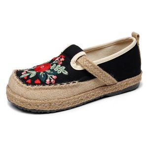 Stiefel alte Peking -Stoffschuhe für Frauen auf Slaser Stickerei Blume Moccasin Damen Freizeitschuhe Neue Retro National Flat Schuhe