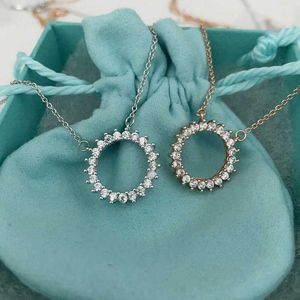 Дизайнерское ожерелье из стерлингового серебра S925 Tiffay and Co, простой темперамент, ожерелье из циркона с подсолнечником, женский новый модный стиль, круглая цепочка на ключицу, кулон