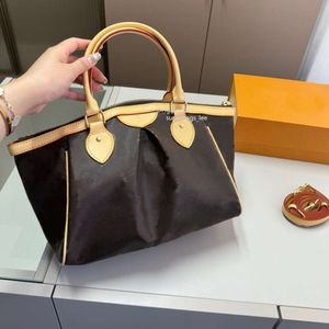 Luxus-Designer-Tasche Tivoli Handtasche Unterarmtasche Damen-Einkaufstasche große Kapazität Einkaufstaschen Plissee-Design Schulter-Umhängetaschen Mode-Einkaufstasche 588