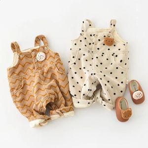 0-24M Baby Jungen Mädchen Jungensokt Super süße Bären Overalls Kid Casual Hosentender Hosen Kleinkind Kinder warmes Gurt Cord Cordhosen 240401