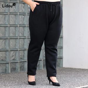 Bottoms Frühlings Sommer Plus -Größe Kleidung schlanke schwarze Hose Trend Casual Drawschnell -Patchwork Taschen Hohe Taille Frauenlaternenhose