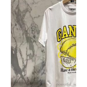 女性のTシャツストロベリーレタープリントティーシャツ女性服oネック半袖Tシャツトップ女性ファッションシックコットンTシャツ夏815