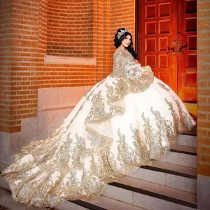 2024 Abito Quinceanera in oro con perline in pizzo con paillettes Brithday Wear Abito dolce 16 Abiti da 15 Anos Abito da debuttante Abiti da ballo