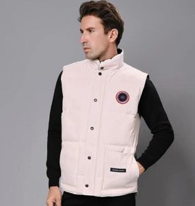 Gilet di design Gilet tascabile Giubbotti Parka Cerniera Distintivi Piumini da uomo Cappotto casual Top in oca canadese Capispalla Colori multipli