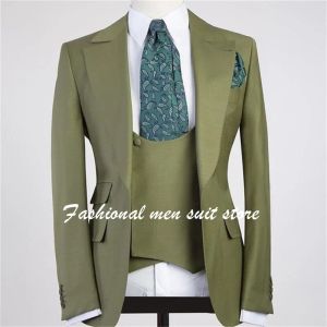 정장 최신 디자인 Green Peaked Lapel 1 개 버튼 남자 정장 3 조각 의상 homme 신랑 웨딩 Terno Masculino Slim Fit Blazer