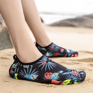 Kapcia Rozmiar 43 Kanę plażową Męskie Slipper Big Buty Designer Designer Sandals Sneakers