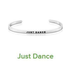 Inspirierendes Just Dance-Glücksmantra-Armband aus Edelstahl mit Gravur