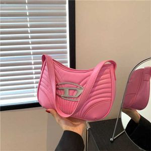 Hobo prata axilas femininas high-end sentimento internet vermelho picante estilo menina jingle bolsa ombro versátil mulher 60% de desconto na loja online