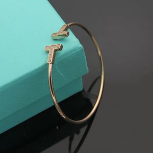 Pulsera Mujer Nowa luksusowa jakość moda dla kobiet biżuteria stal nierdzewna Open Mankiet Podwójna bransoletka Bransoletka Złota srebrna różowa złoto HI241S19 3888