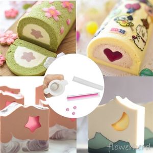 Smälta hällformar Dolphin Moon Round Strip Sand Silicon Tube Molds Cake Roll Mögel Fondant Mögel Handgjorda tvålljus Mögel T200703270K