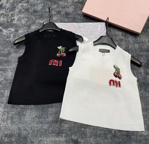 Женские майки Camis miu New Cherry MM, вязаный алфавит с вышивкой, обхват груди 72, длина 42 F1