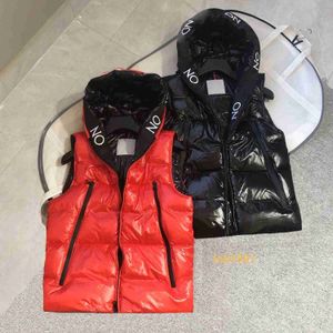 Mens Monclair Vests 재킷 디자이너 폭격기 코트 민소매 스프링 가을 윈드 브레이커 남자 코트 코트 후드 패션 재킷 조끼 아웃웨어 코트 크기 S-4XL 2024