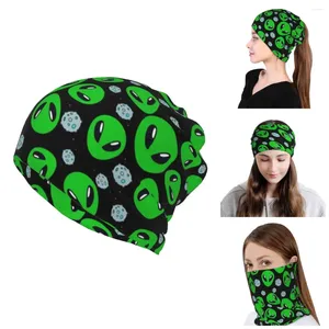 Beralar Dış Uzay Galaxy Alien Bandana Boyun Isıtıcı Kadınlar Kış Örgü Kafa Beanies Kapaklar Kayak Tüpü Gaiter Yüz Kapağı