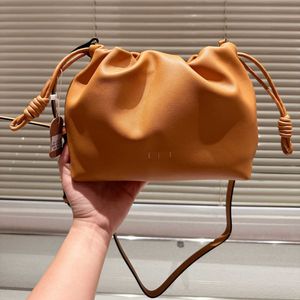 Projektantka torebka dla sznurka dla kobiet mody torba na ramię luksusowa torba na torba flamenco torebka crossbody portfel Top Cowhide oryginalne skórzane torebki damskie 240315