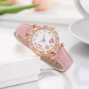 Wristwatches Luxury Fashion Women Watch Multicolour PU Leather Strap Ladies Quartz Wristwatch Casual Alloy Business For Gift