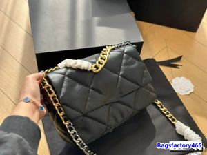 Женская классическая роскошная сумка с большим клапаном, стеганая темно-бордовая сумка 19, Золотая металлическая фурнитура, цепочка через плечо, дизайнерские сумки с серийным номером, уличные сумки