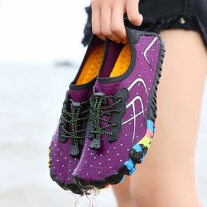 Casual Water Shoes Quick-Dry Breattable Anti-Slip Upstream Shoes Wear-beständiga multifunktionella barfota Beach Sneakers 240306