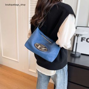 Cheap Wholesale Limited Clearance 50% Discount Handbag Versatile Mother and Child Bag New High-end Commuting Tote Bucket Large Capacity Single Shoulder Underarm