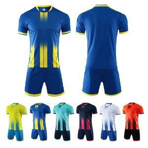 Vuxen barnfotbollströjor män Anpassa fotbollsuniformer Skjorta Futsal Sportswear Kit Training Tracksuit Child Sports Suit Y240315