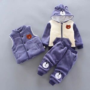 05y 2023 inverno bebê menino conjuntos de roupas outono algodão grosso quente com capuz camisola dos desenhos animados bonito urso três peças menina terno 240314