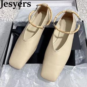 Sapatos casuais de fundo plano mocassins de dedo do pé quadrado mulheres couro genuíno anel de bambu fivela cor sólida única primavera férias andando