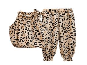 Retailwhole ragazze Leopard chiffon 2 pezzi set tuta arco senza maniche toppant Set di abbigliamento ragazza abiti bambini Designer Cl7280584