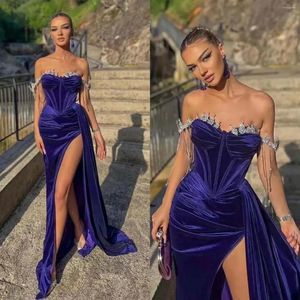 Runway Dresses Elegant Celebrity For Women Crystal Skirt Slim Fit Sleeveless Off-Shoulder Dress Sweep Train Split Party Gown