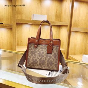 Cheap Wholesale Limited Clearance 50% Discount Handbag Large-capacity Underarm Bag New Small Tote High Texture Commuter Fashionable and Simple One-shoulder Women