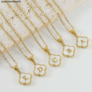 New Clover Pendant Stainless Steel 18K Gold Necklace Instagram Style Minimalist Shell Letter Collar Chain Necklace
