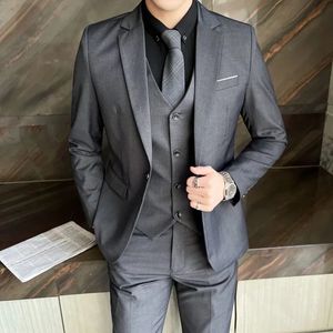 Boutique Solid Color Mens Casual Office Business Suit Three and Two Piece Set Brudgum Wedding Dress Blazer Waistcoat Trousers 240315