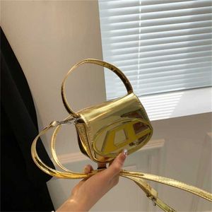 Small Design 2024 New Flip Dingdang Versatile Handheld Shoulder Diagonal Straddle Handbag sale 60% Off Store Online