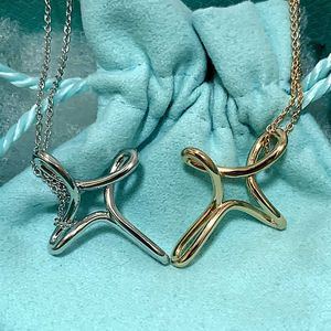 Designer Tiffay och CO 925 Sterling Silver Minority Design Cross Necklace Star Shape Bright High-Line Line Pendant