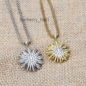 Popular in Europe and America Jewelry for Women Trendy Sunflower Necklace with Mini White Cubic Zirconia Simplicity Accessories