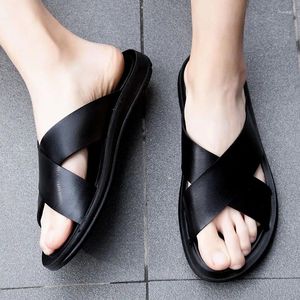 Hausschuhe Italienische Marke männer Kreuz Gürtel Schuhe Männer Im Freien Nicht-slip Sommer Mode Casual Weiche Strand Sandalen