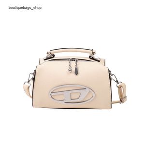 Cheap Wholesale Limited Clearance 50% Discount Handbag Baobao Womens Bag New Simple and Fashionable Large Capacity Handheld One Shoulder Medieval Pillow