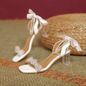 HBP icke-varumärke Kadin Sandalet Transparent PVC Crystal Rhinestone Sexig eleganta pumpar Kvinnliga klackar för damer