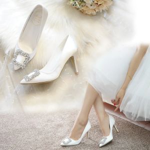 BOMBAS 2023 Estilo coreano Ponto de salto alto Casamento branco Sapatos de noiva Sapatos de tamanho pequeno 3343 tamanhos de festa sapatos de festa