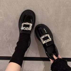 Casual Shoes Luxury Crystal Buckle Loafers Woman Patent Leather Oxfords Traf Thatts Soled Platform Flats Lads Lolita Boat Mocasines