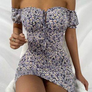 New Print Style Commuting Slimming Short Skirt with Floral Daisy Suspender Dress for Women 9161