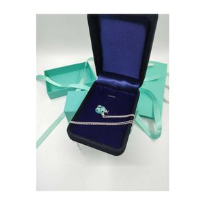 디자이너 Tiffay and Co Tif925 Silver v Gold Material Fashion Versatile 인기 곤충 Lovely Seven Star Ladybug Necklace