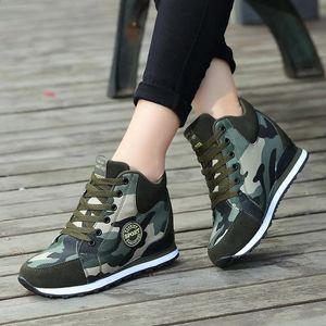 Spring High Top Wedge Platform Sneakers Women Casual Shoes Hidden Heels Ladies Sneakers Camouflage Women Shoes Basket Femme 240309